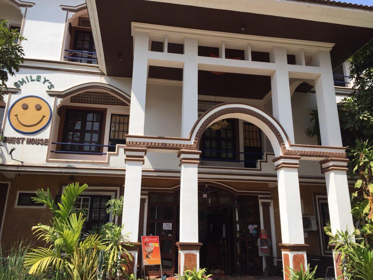 Smiley'S Guesthouse Siem Reap Exterior photo
